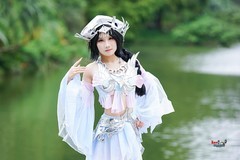 【二次元·水中少女】---小雪