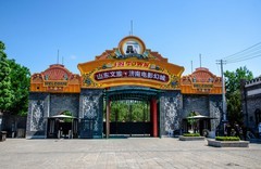 游客稀少的电影城（一）