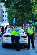 随    拍