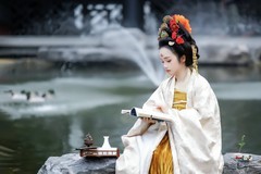 【金钗伴墨香】---欣欣