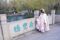 在大明湖拍汉服照（二）