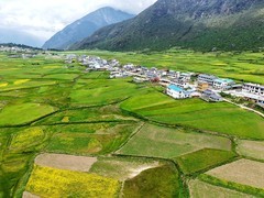 航拍吉隆乃夏村