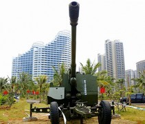 919【不老松：二游海南记实】 解放公园外景！(解放軍赠给的大炮！)