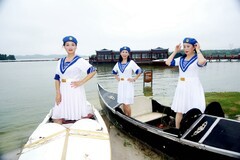 环境人像----蜜泉湖边！