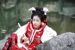 【玉笛问春】--- 安琪