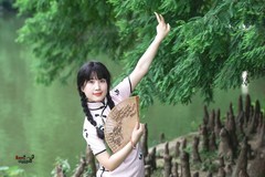 【湖边少女】---似海