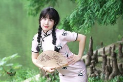 【湖边少女】---似海