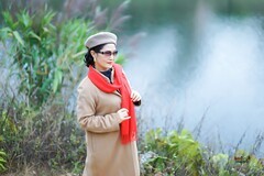 【湖边美女】---木子