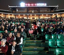 2067--12【不老松：纪实摄影】《山河锦绣》南国风情！印象?刘三姐