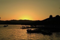 颐和园长廊夜景