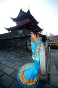 环境人像---起义门城楼上的华服演绎！
