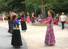 公园里的舞者。