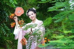 【扇引花间风】---小路