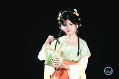 【青衫携粽礼·仲夏古风闲】---朝筠