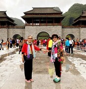 1720【不老松：纪实摄影】山河锦绣“山水之间”(01)从吉首乘火半前往贵州省省会贵阳开