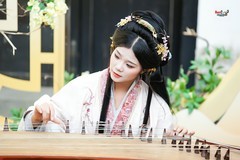 【古琴少女】---小柒