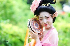 【粉黛醉春】---昕昕