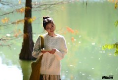 植物园里人的题材。