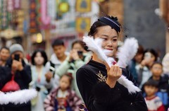 古街…民族舞蹈…