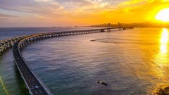 晚 霞 映 红 星 海 湾 （ 四 ）