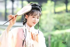 【桃枝绣袄·浅夏嫣然】---晓儿