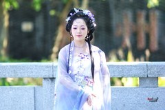 【云裳漫染紫烟轻】---芝栀
