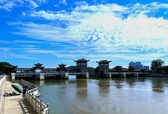 古色古香的桥。