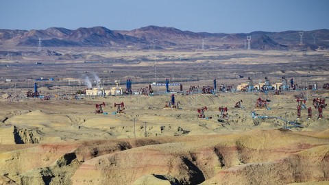  Desert oil field -- Karamay