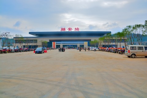 建设中的融安新火车站 建设中的融安新火车站