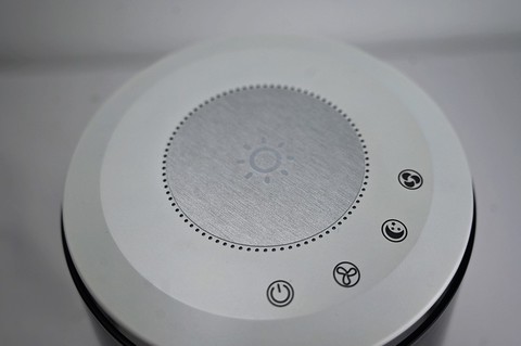 空气更清新 生活更健康 康佳智能空气净化灯 空气更清新 生活更健康 康佳智能空气净化灯