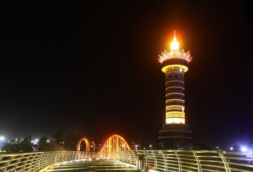 一组适马17-70夜景