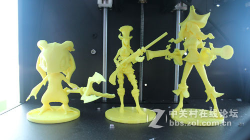 3D打印《英雄联盟》精美手板 传统工艺已被取代了吗？