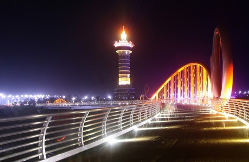 一组适马17-70夜景