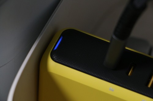 价值279元的奥海140W充电头