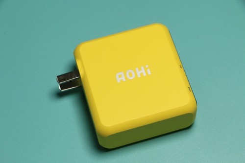 价值279元的奥海140W充电头