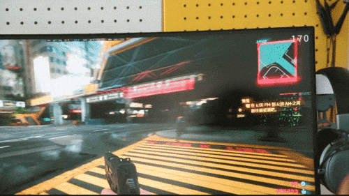 极致创新！雷鸟Q8曲屏显示器开启惊艳之旅，感受沉浸游戏体验