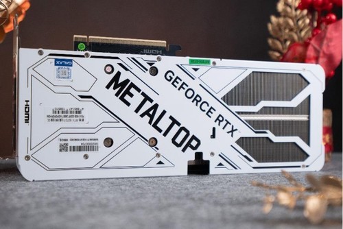 影驰 GeForce RTX 5070 Ti 金属大师 OC评测：DLSS 4超强发挥