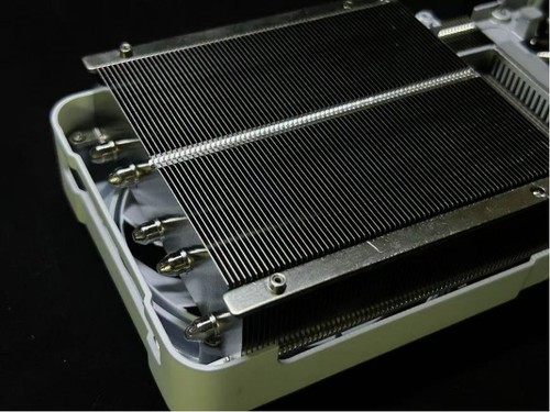 影驰 GeForce RTX 5070 Ti 金属大师 OC评测：DLSS 4超强发挥