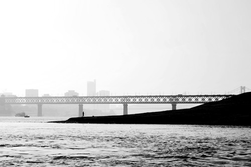 武汉长江边 街拍一组！