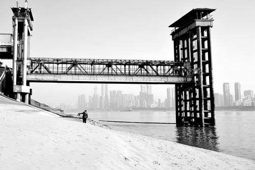 武汉长江边 街拍一组！