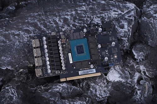 速速拿下这款新卡，影驰RTX 5070 FIRE评测