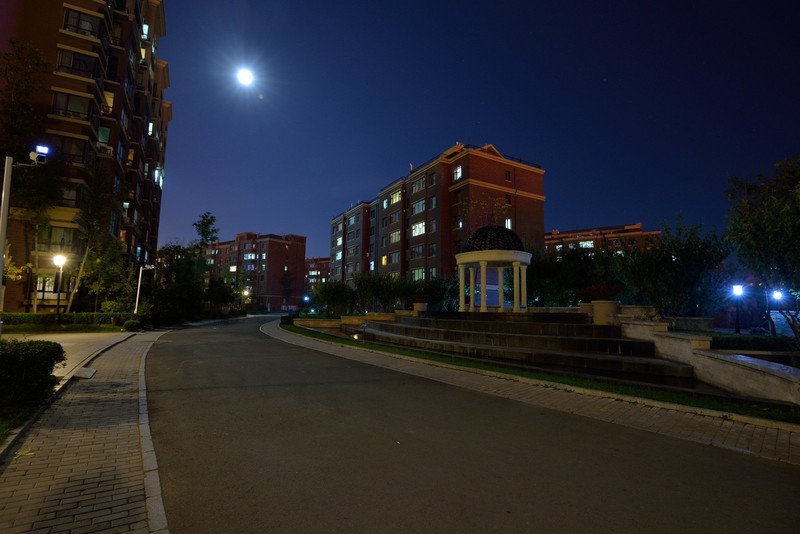 八月十六月儿圆（小区夜景）-中关村在线摄影论坛