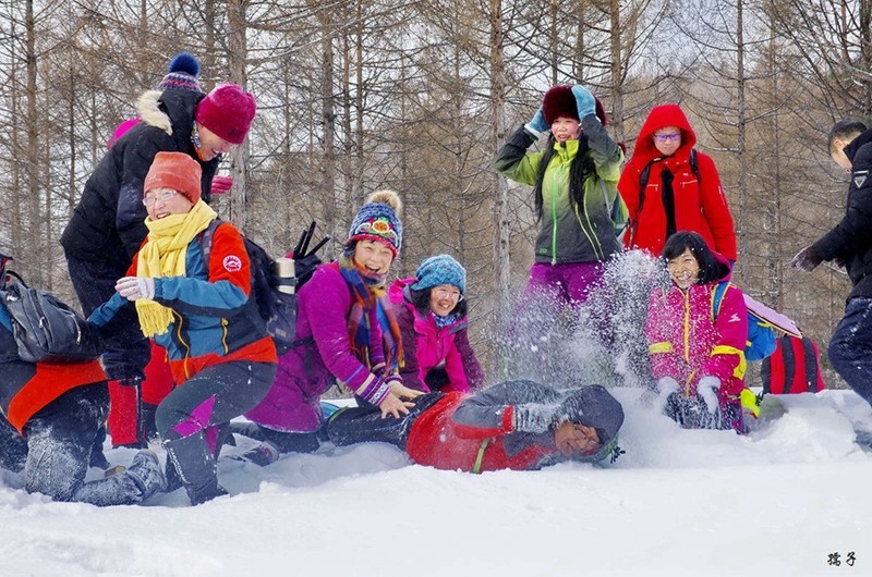 长白山区___腊月戏雪-中关村在线摄影论坛
