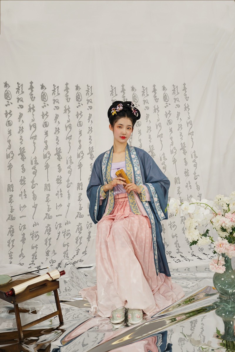室内环境人像----器材展上的汉服美女!-中关村在线摄影论坛