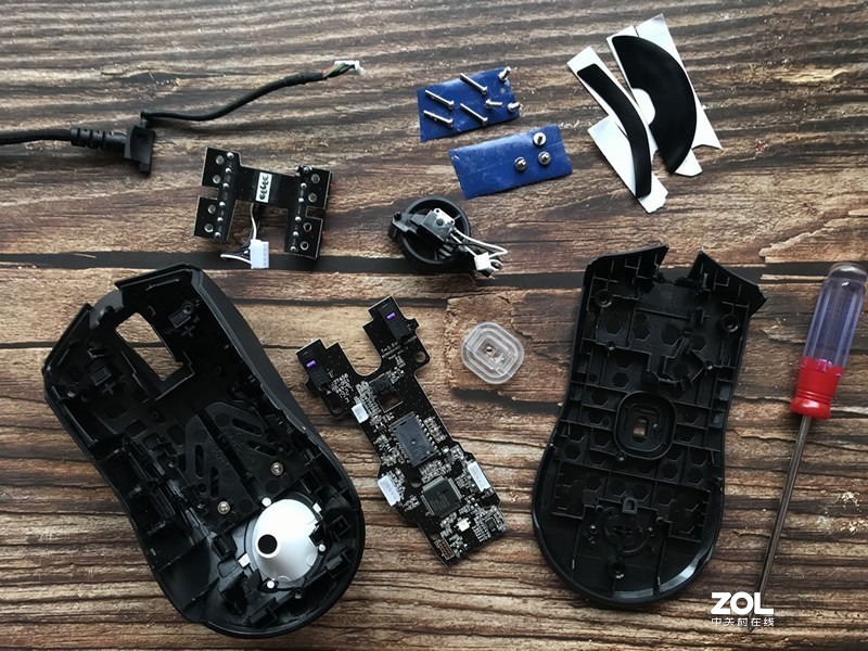 极限之轻：科学减重雷蛇Raver Viper毒蝰鼠标测评与拆解