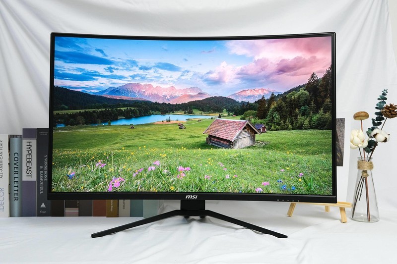 叫板四小金刚：微星PAG321CQR电竞显示器