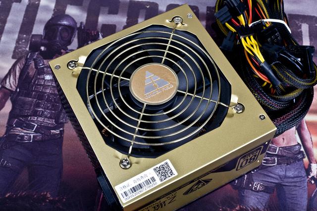 Z监制+80PLUS金牌认证，整机心脏部件就要选有双认证的