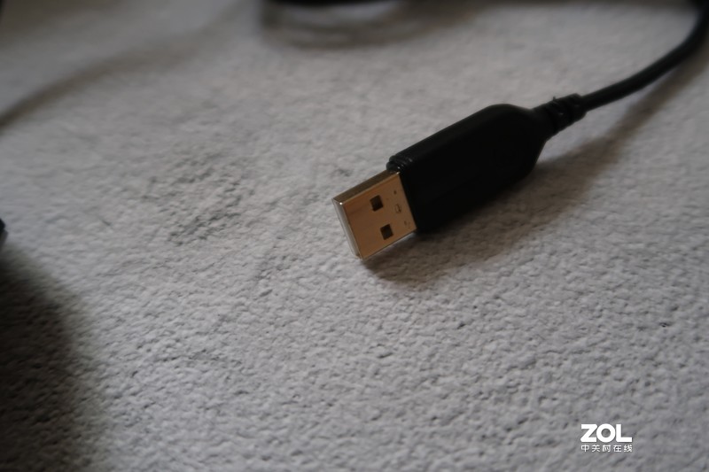 让达尔优EM925Pro游戏鼠标助你一臂之力