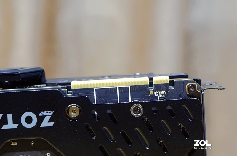 学生哥入学的游戏凶器，4K分辨率下通杀所有游戏？索泰RTX2080super至尊PLUS OC详测