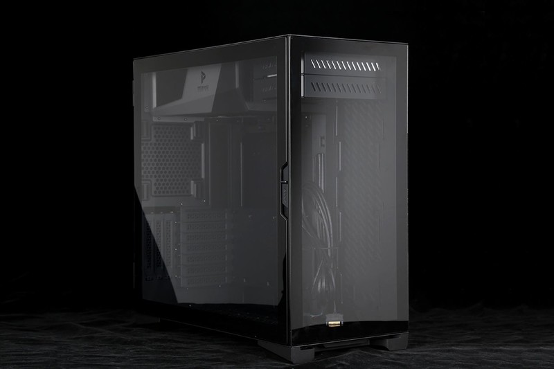 预算2万 9900K加2080显卡配安钛克冰钻机箱打造RGB信仰主机